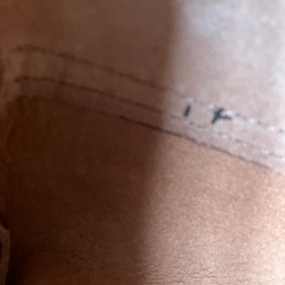 Cuyana Caramel Classic Leather Zipper Tote Brand New with Tags - Picture 8 of 12